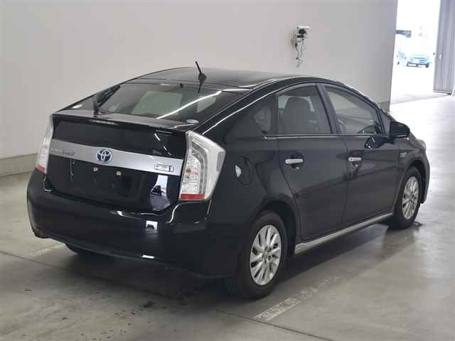 TOYOTA PRIUS PHV 2015