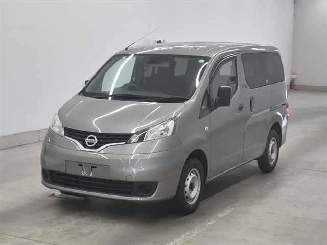NISSAN NV200 2021