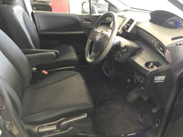 HONDA FREED 2012