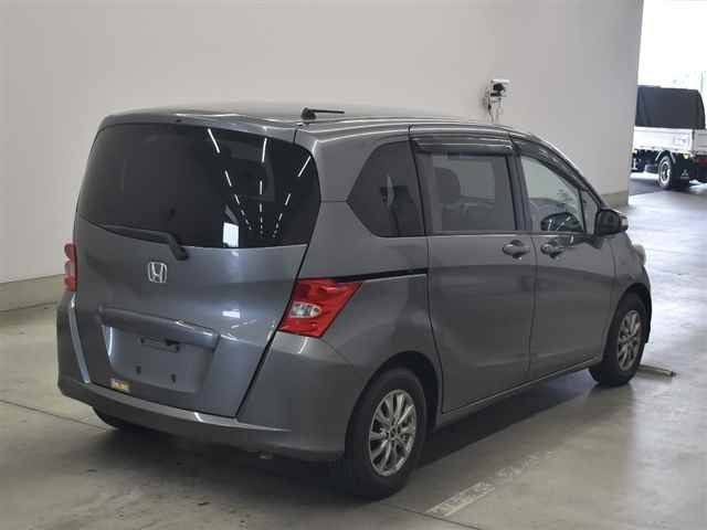 HONDA FREED 2011