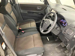 NISSAN ROOX 2011