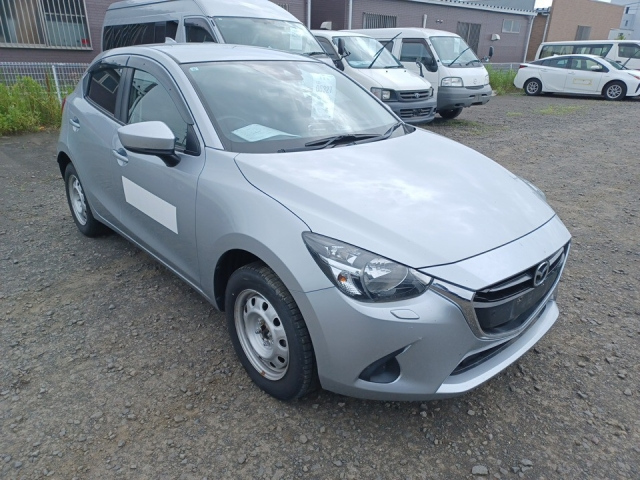 MAZDA DEMIO 2019