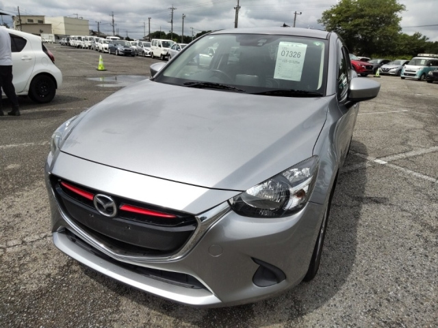 MAZDA DEMIO 2015
