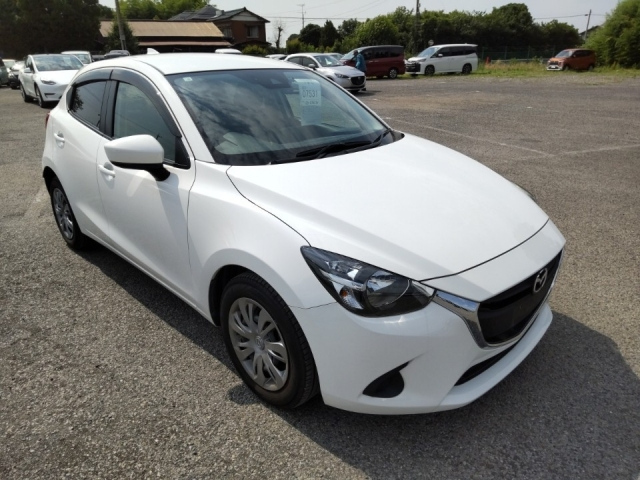 MAZDA DEMIO 2018