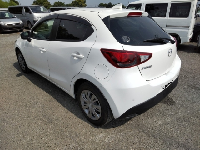MAZDA DEMIO 2018