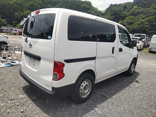 NISSAN NV200 2019