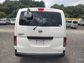 NISSAN NV200 2019