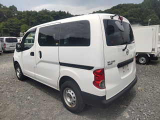 NISSAN NV200 2019