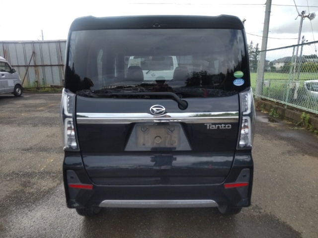 DAIHATSU TANTO 2020