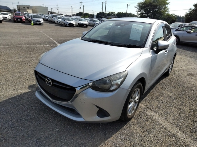 MAZDA DEMIO 2018