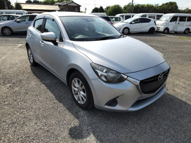 MAZDA DEMIO 2018