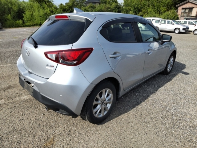 MAZDA DEMIO 2018