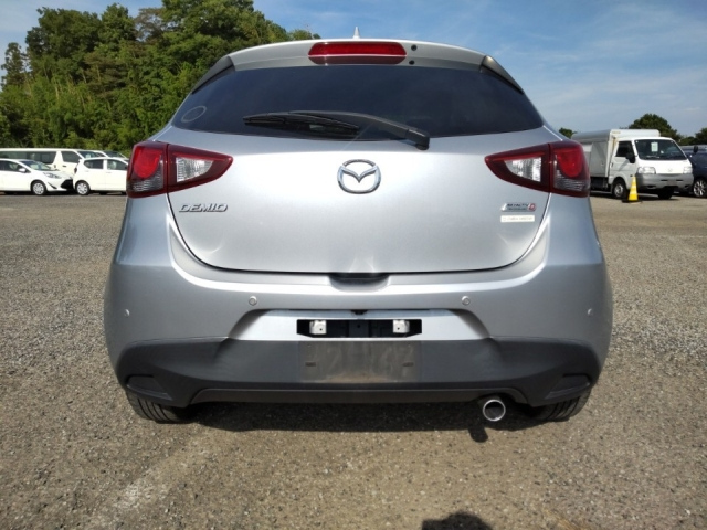 MAZDA DEMIO 2018