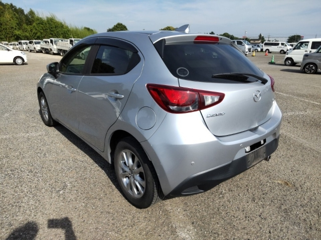 MAZDA DEMIO 2018