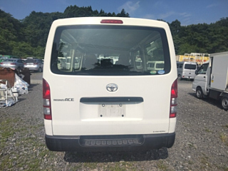 TOYOTA REGIUS ACE VAN 2017