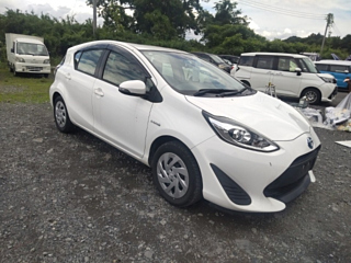 TOYOTA AQUA 2018