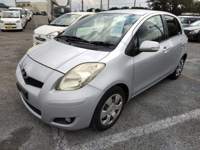 TOYOTA VITZ 2008