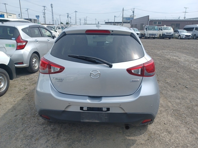 MAZDA DEMIO 2018