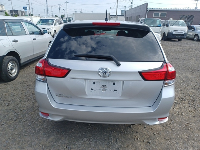 TOYOTA COROLLA FIELDER 2024