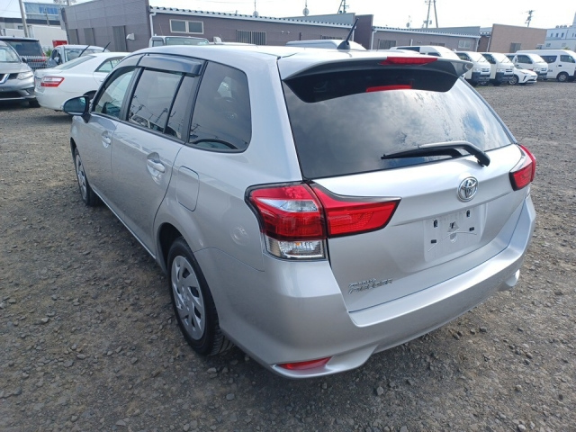 TOYOTA COROLLA FIELDER 2024