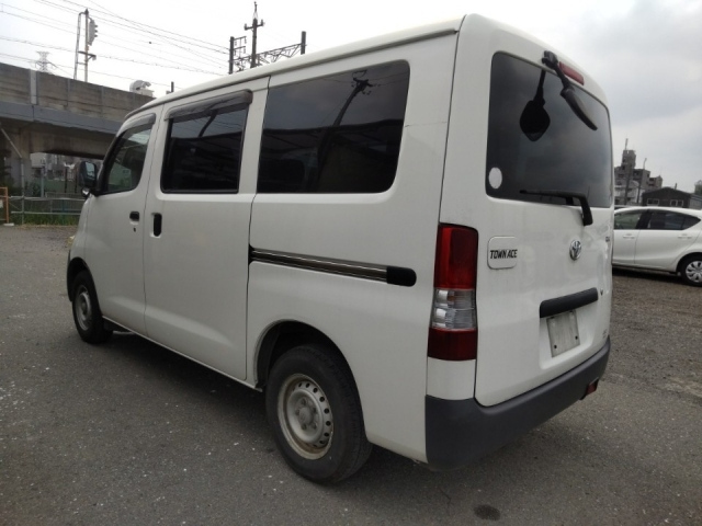 TOYOTA TOWN ACE VAN 2015
