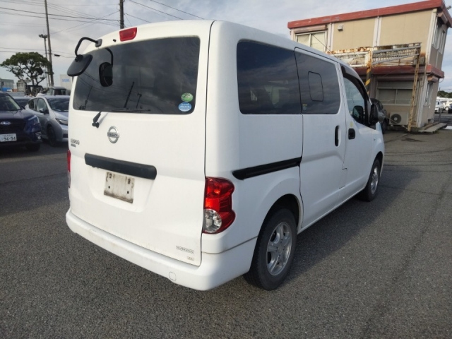 NISSAN NV200 2014