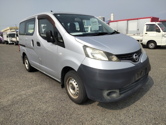 NISSAN NV200 2009