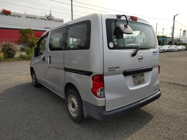 NISSAN NV200 2009