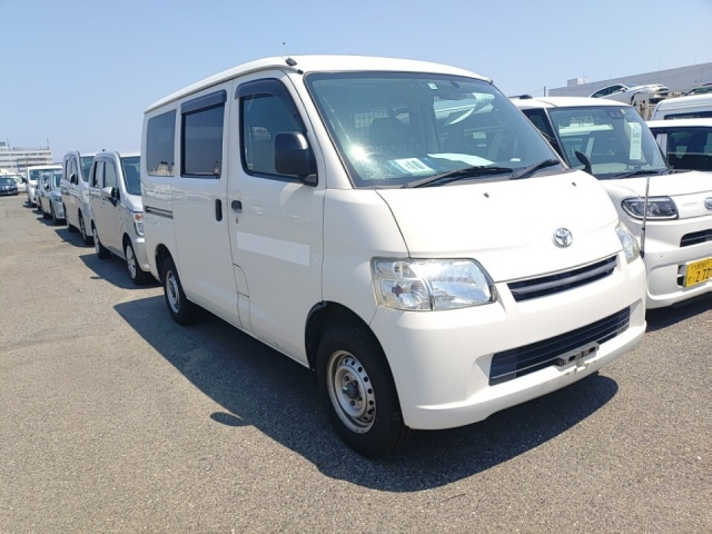 TOYOTA LITE ACE VAN 2018