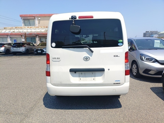 TOYOTA LITE ACE VAN 2018