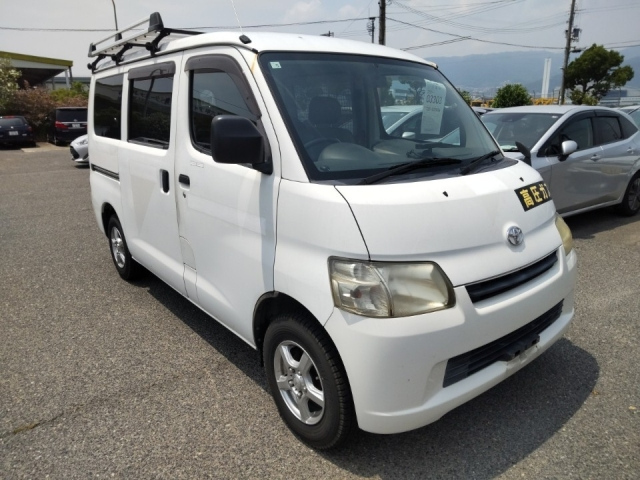 TOYOTA TOWN ACE VAN 2015