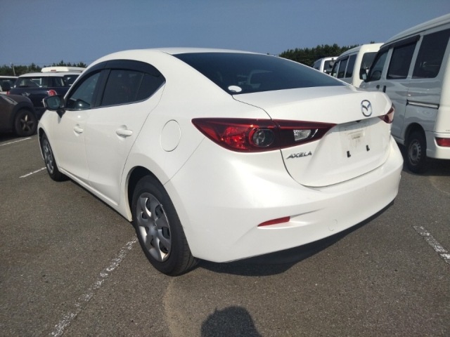 MAZDA AXELA 2016