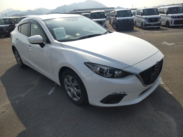 MAZDA AXELA 2016