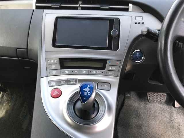 TOYOTA PRIUS PHV 2013