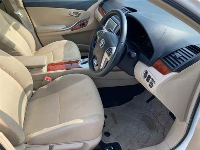 TOYOTA PREMIO 2013