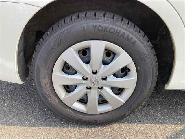 TOYOTA PREMIO 2013