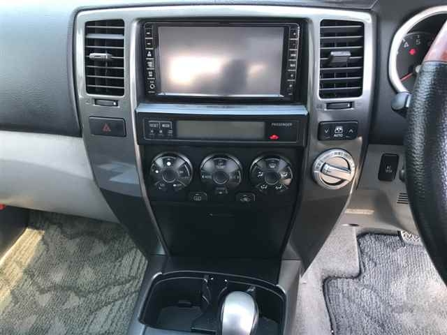 TOYOTA HILUX SURF 2009