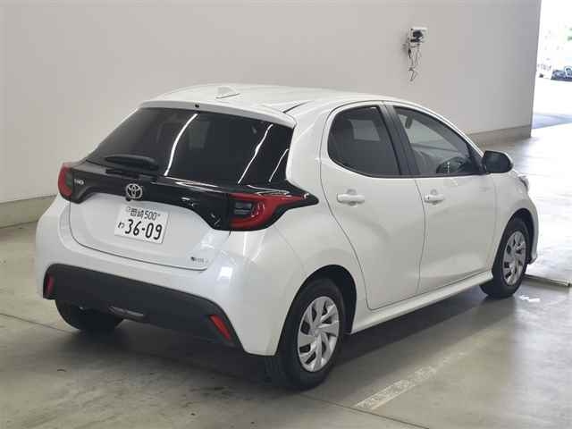 TOYOTA YARIS 2024