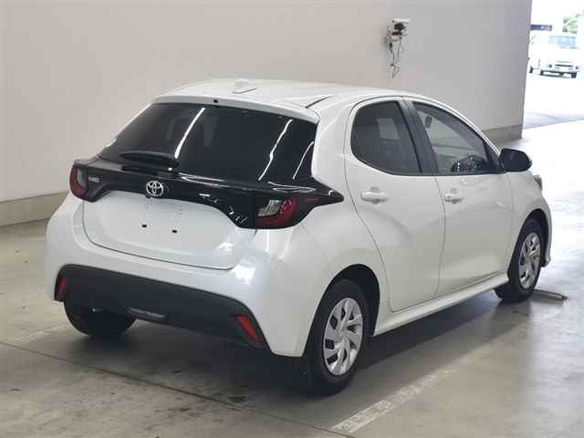 TOYOTA YARIS 2024
