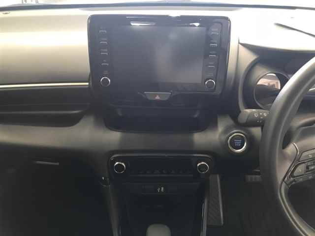 TOYOTA YARIS 2024