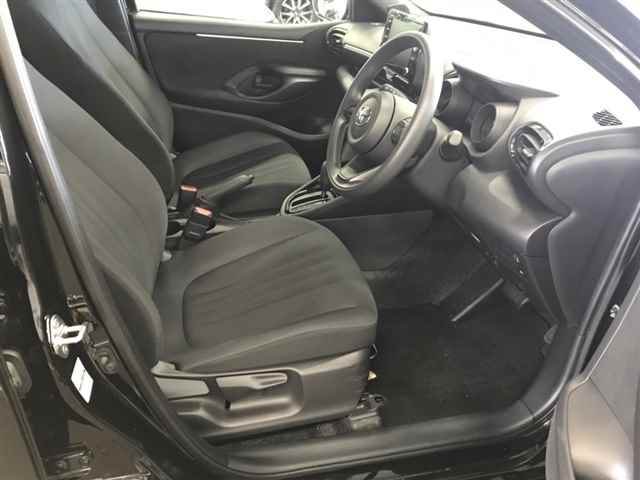 TOYOTA YARIS 2024