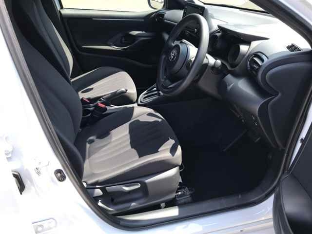 TOYOTA YARIS 2024