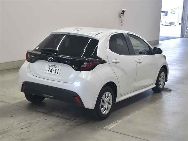 TOYOTA YARIS 2024