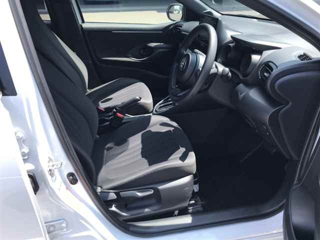 TOYOTA YARIS 2024