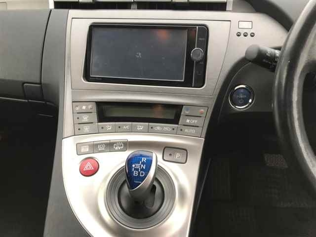 TOYOTA PRIUS PHV 2013