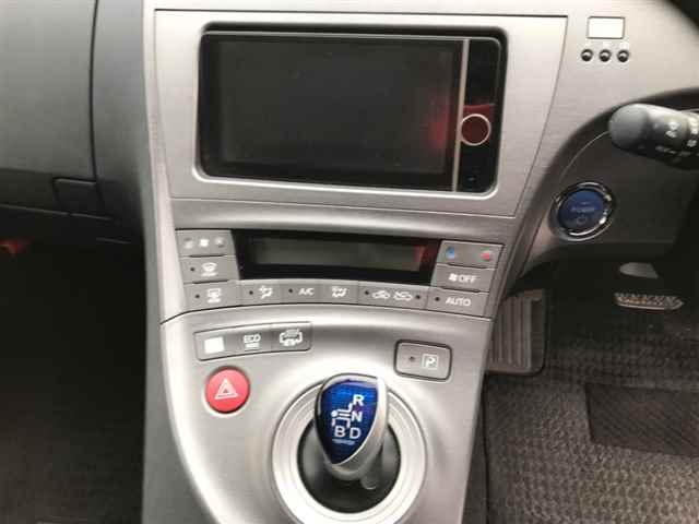 TOYOTA PRIUS PHV 2012
