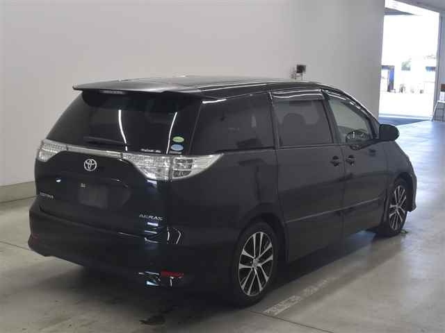 TOYOTA ESTIMA 2013