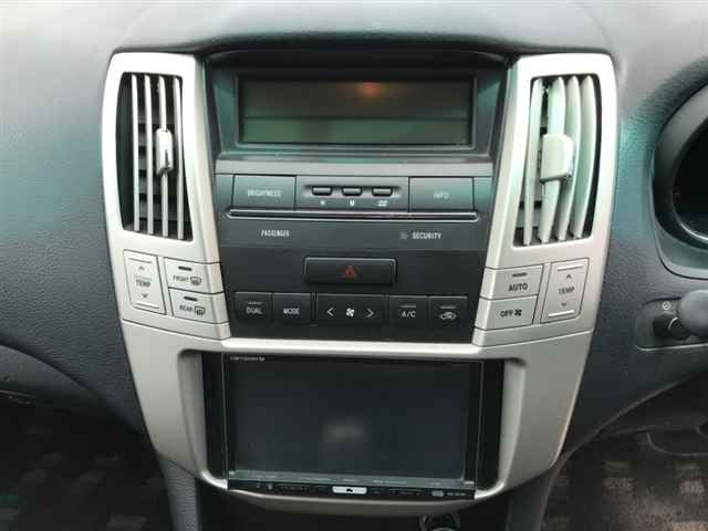TOYOTA HARRIER 2009