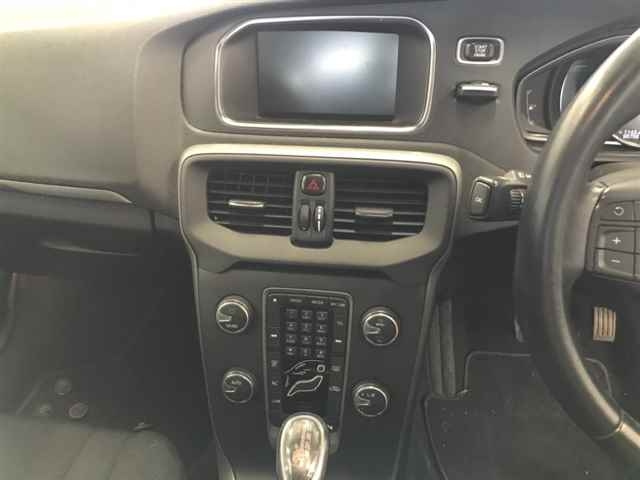 VOLVO V40 2013