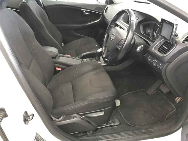 VOLVO V40 2013